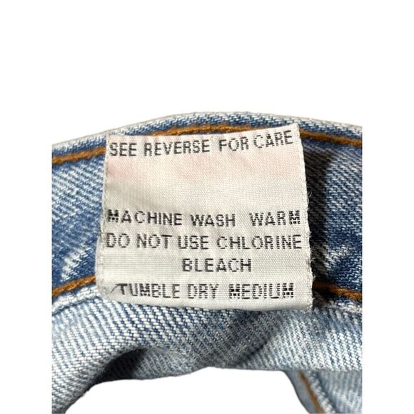 Vintage Tommy Hilfiger 90’s/Y2K High‎ Rise Jean Shorts Size 13/14 - Picture 9 of 9